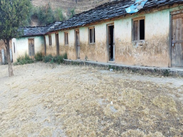 पढ्ने र पढाउने मुलुकको प्रधानमन्त्री बने, विद्यालयको मुहार फेरिएन्